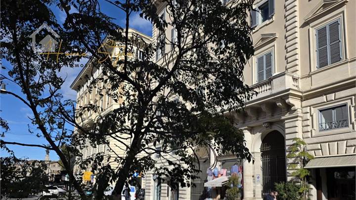 Negozio in Corso Vittorio Emanuele II