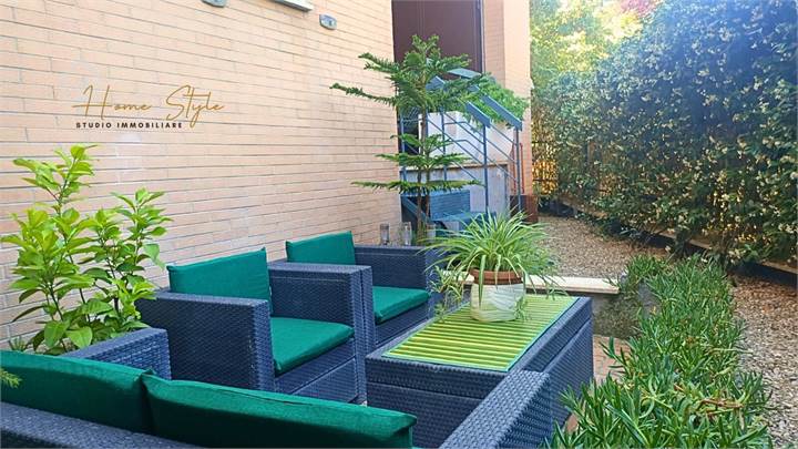 Grazioso bilocale con giardino