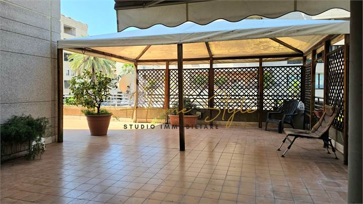 Trilocale con ampio terrazzo